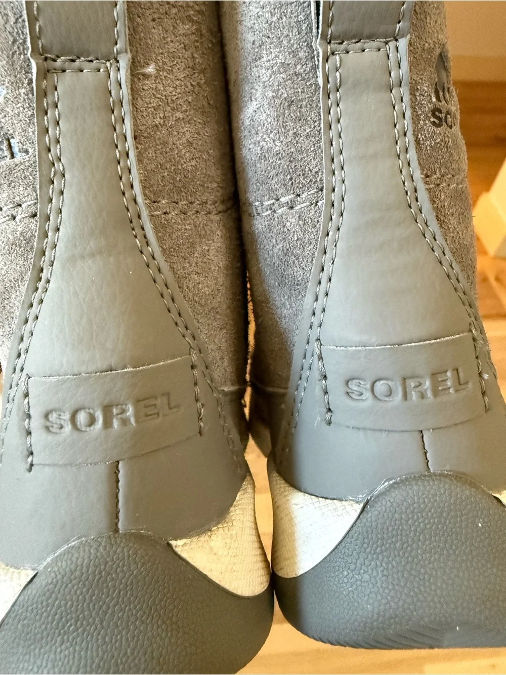 Sorel Youth Whitney II Joan Lace Insulated Winter Boots Gray Pink Size 9 girls